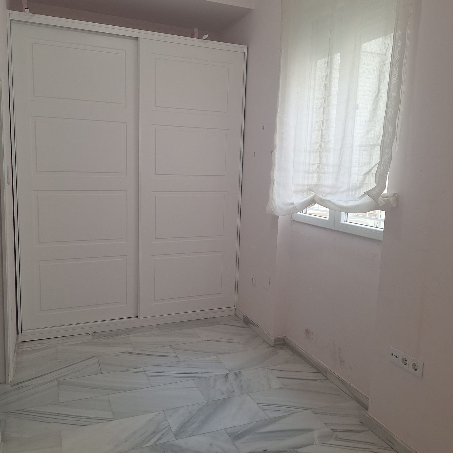 Piso en calle de los Reyes Católicos, 2 - Foto 2