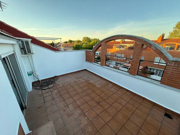 Chalet adosado en Perales del Rio - Foto 20