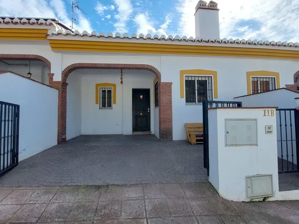 Chalet adosado en calle Arrabal de los Angeles, 11 - Foto 2