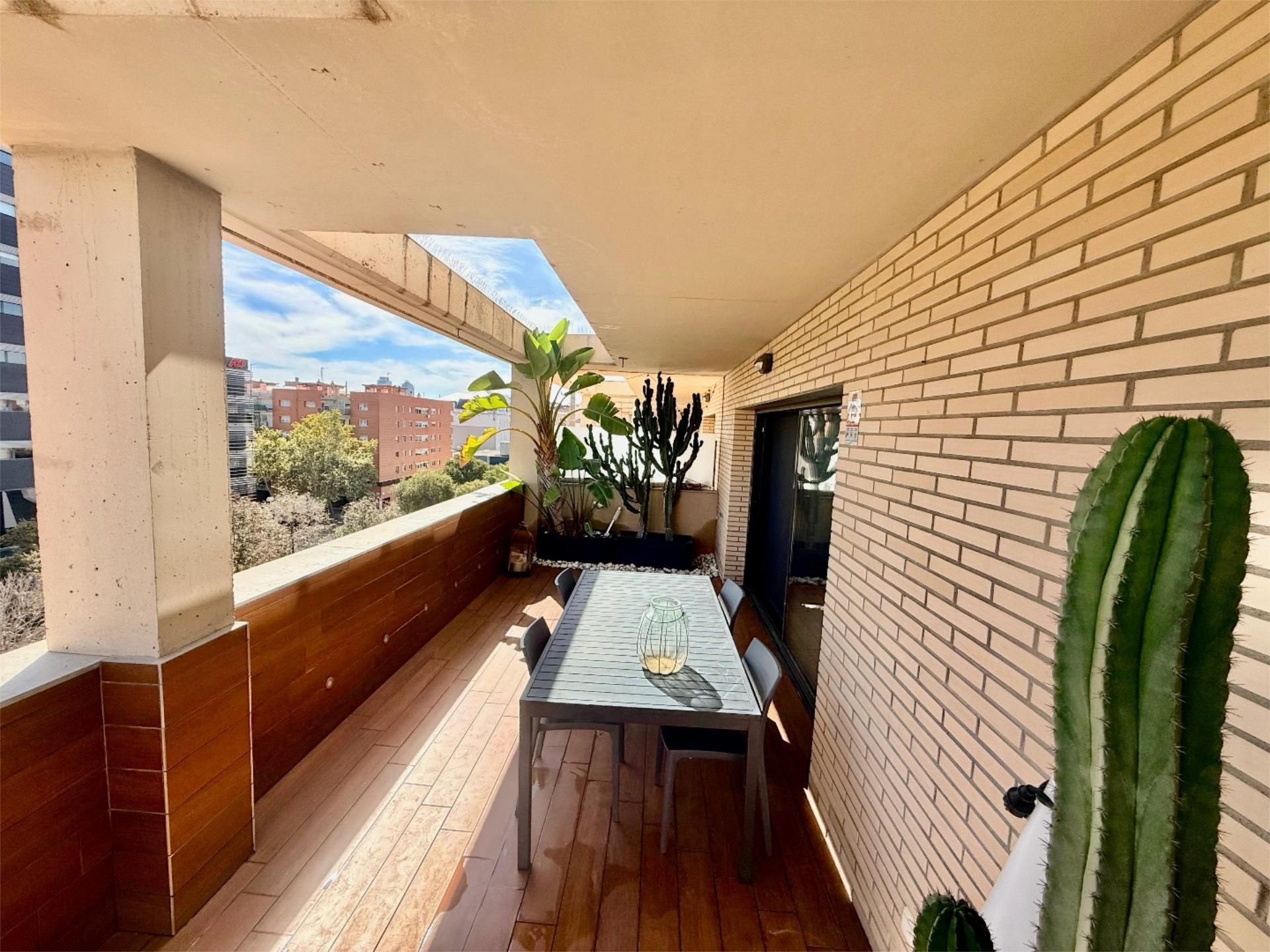 Piso en  Camí Antic de València 49 - Foto 16