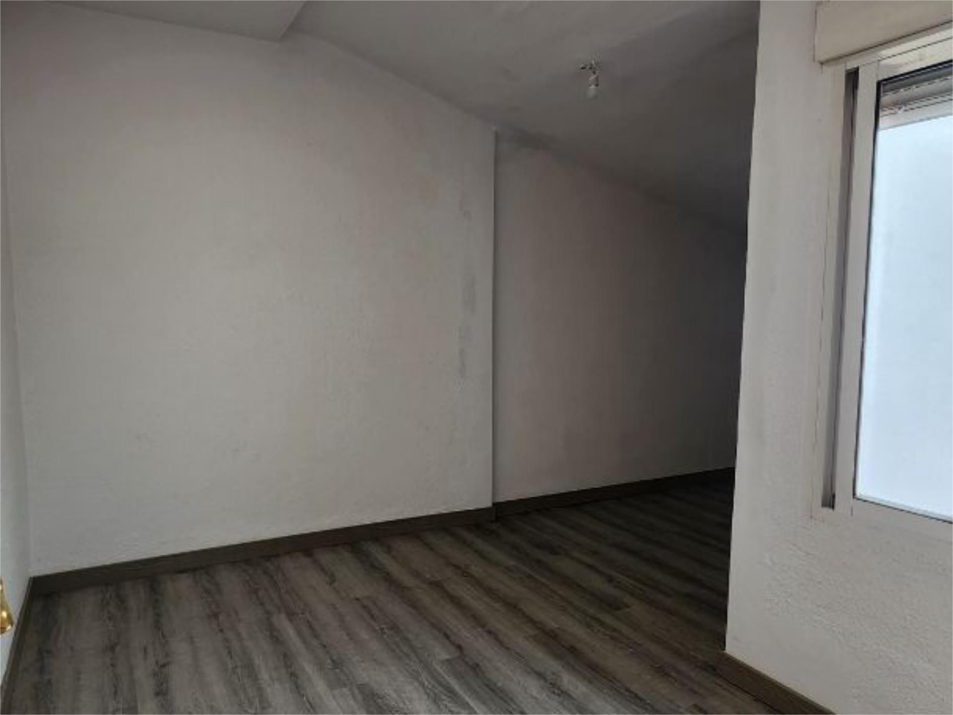 Piso en  Calle de María Lostal 32 - Foto 14