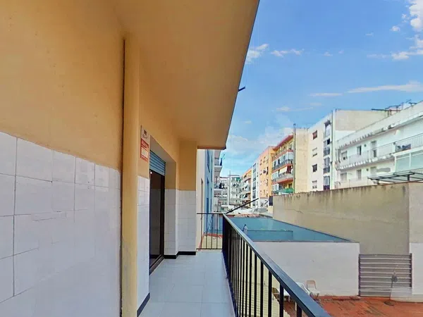 Piso en Barrio Cerdanyola sur - Foto 4