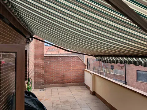 Ático en calle Ana María, 48