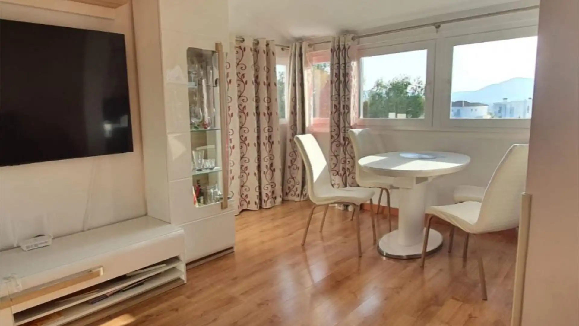 Casa adosada en  Avenida de Gran Bretaña 26 - Foto 2