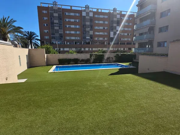 Piso en Calle de la Indústria, 143 - Foto 3