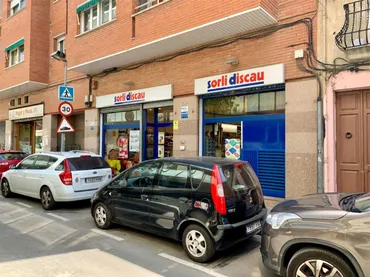 Local comercial en  Carrer del Clavell 3 - Foto 2