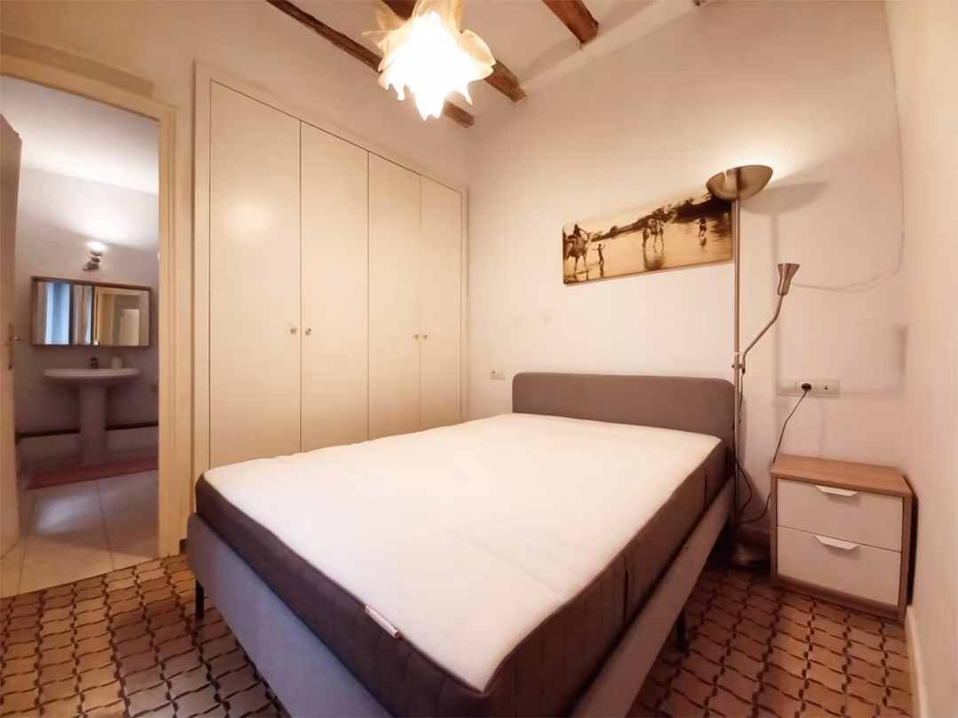 Piso en  Carrer dels Escudellers 5 - Foto 8