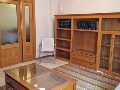 Piso en avenida de María Zambrano, 15