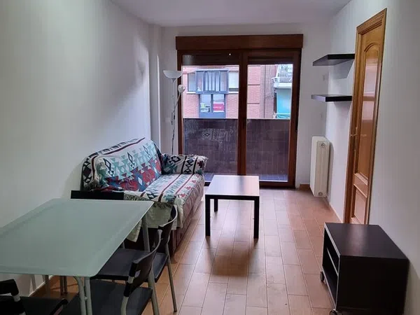 Piso en calle de Viriato, 2