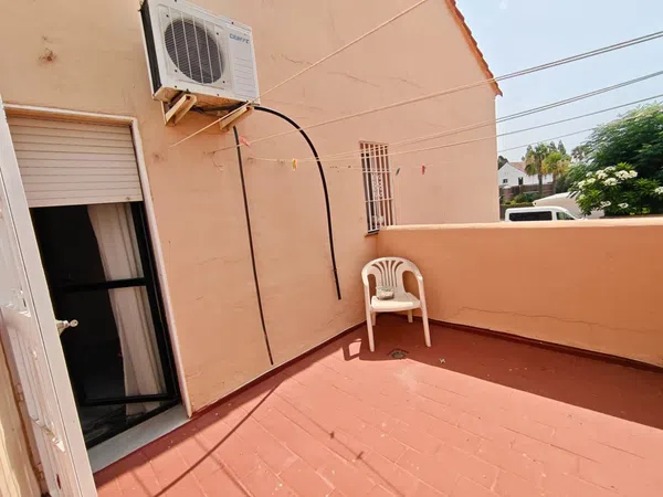 Chalet adosado en Calle Preste Juan de Las Indias, 13, El Cuartón - Heliomar - Foto 9
