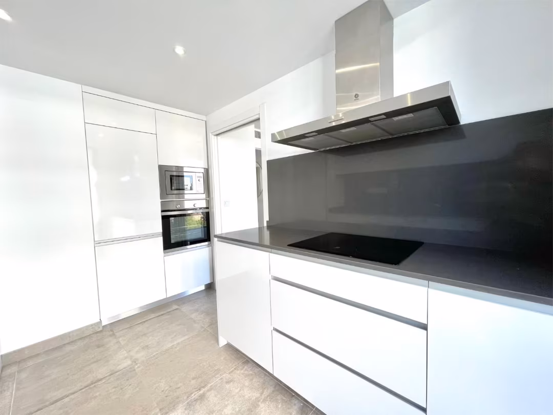 Piso en  Avenida Artista Remigio Soler López 9 - Foto 12