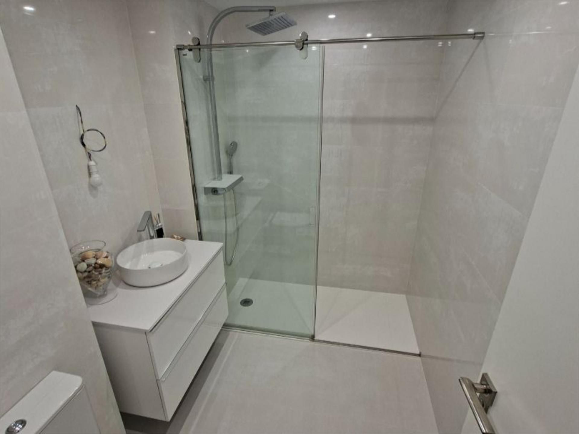 Piso en  Avenida Herrera Oria 31B - Foto 14