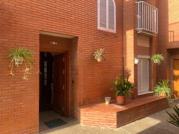 Chalet adosado en Calle Luis Fuentes Bejarano C, 50 - Foto 4