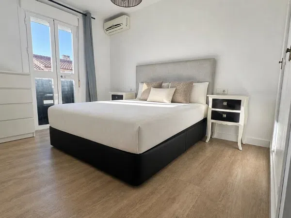 Chalet adosado en Avenida las Amapolas, 18, Picadueñas - Foto 1