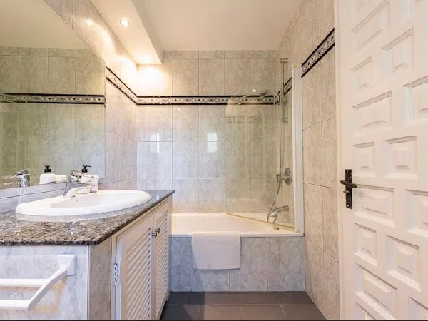 Casa independiente en calle Monte Biarritz, 94 - Foto 8