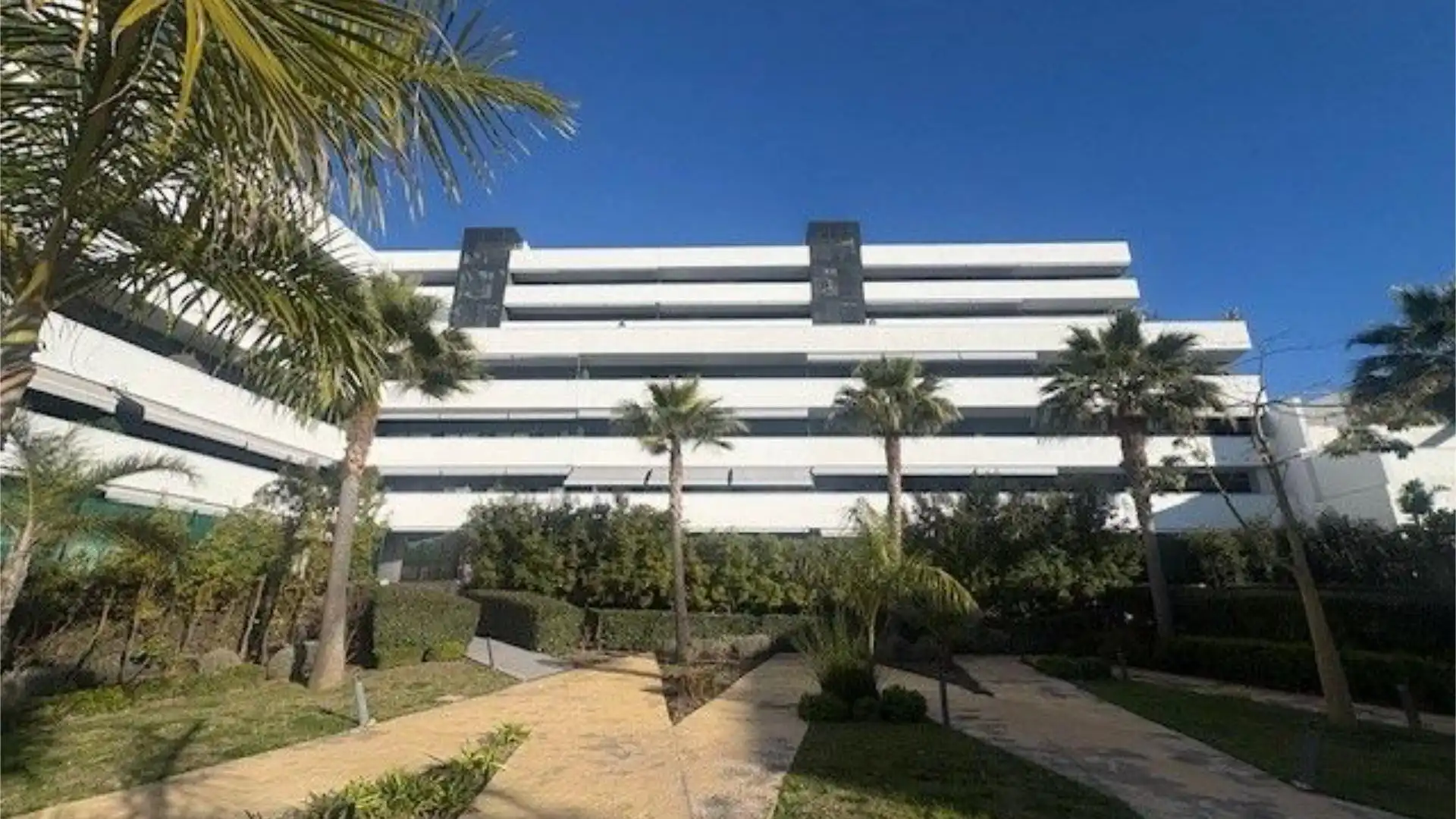 Piso en Estepona - Foto 1