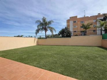 Planta baja en  Calle Cartama 1 - Foto 1