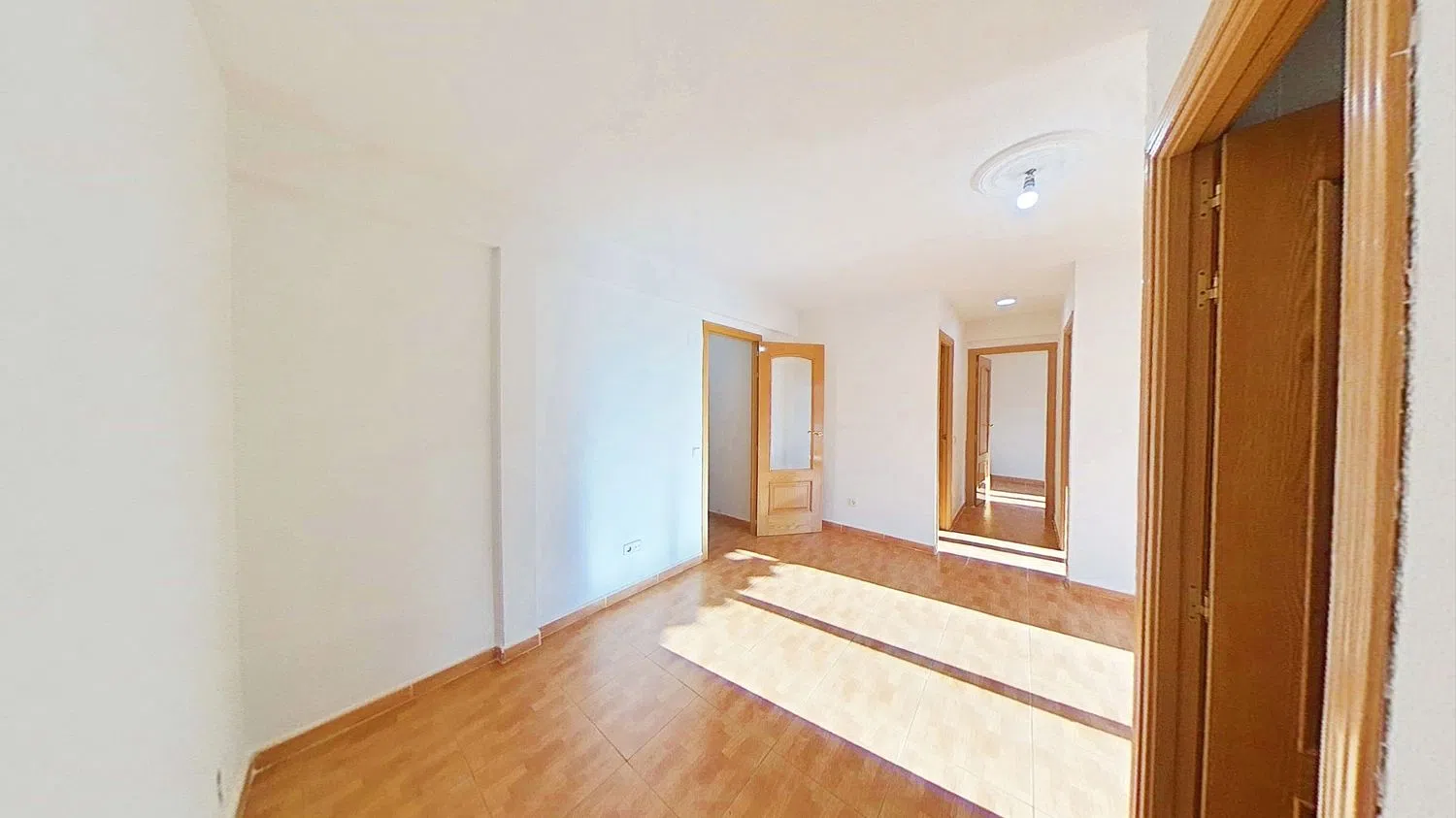 Piso en La Alhóndiga - Foto 5