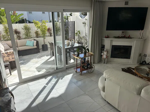 Chalet pareado en calle Cecilia Böhl de Faber, 12 - Foto 3