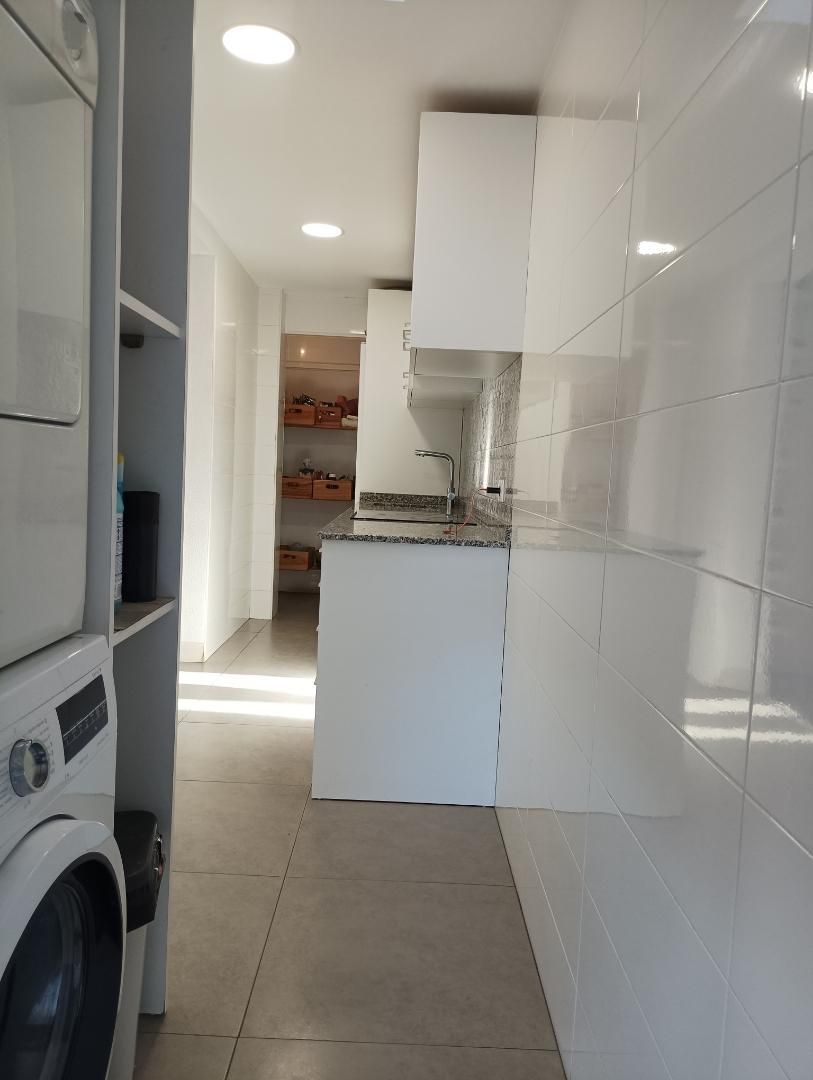 Casa adosada en  Calle Monte de Santa Pola 35 - Foto 22