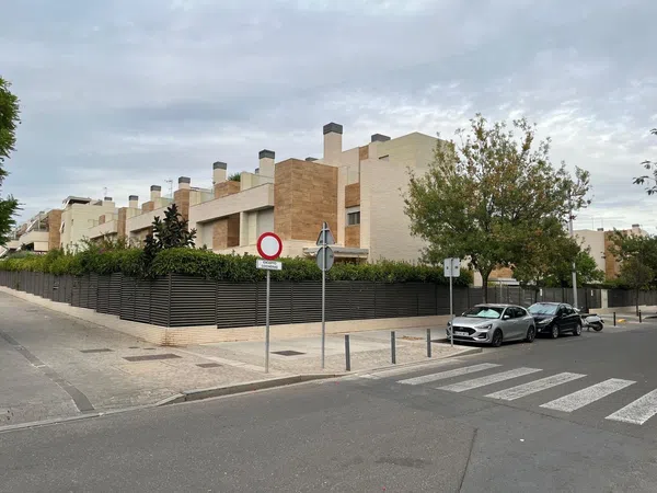 Chalet adosado en Pasaje de los Granados Sefardies, 2, Tablero - Foto 1