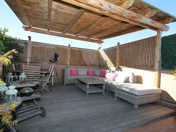 Ático en calle Monasterio de Poyo, 14