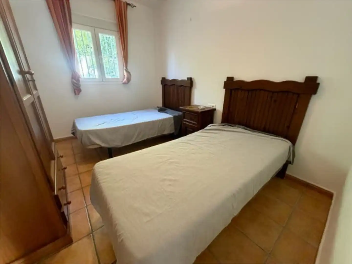 Casa adosada en Pinar de los Guisos - Foto 5