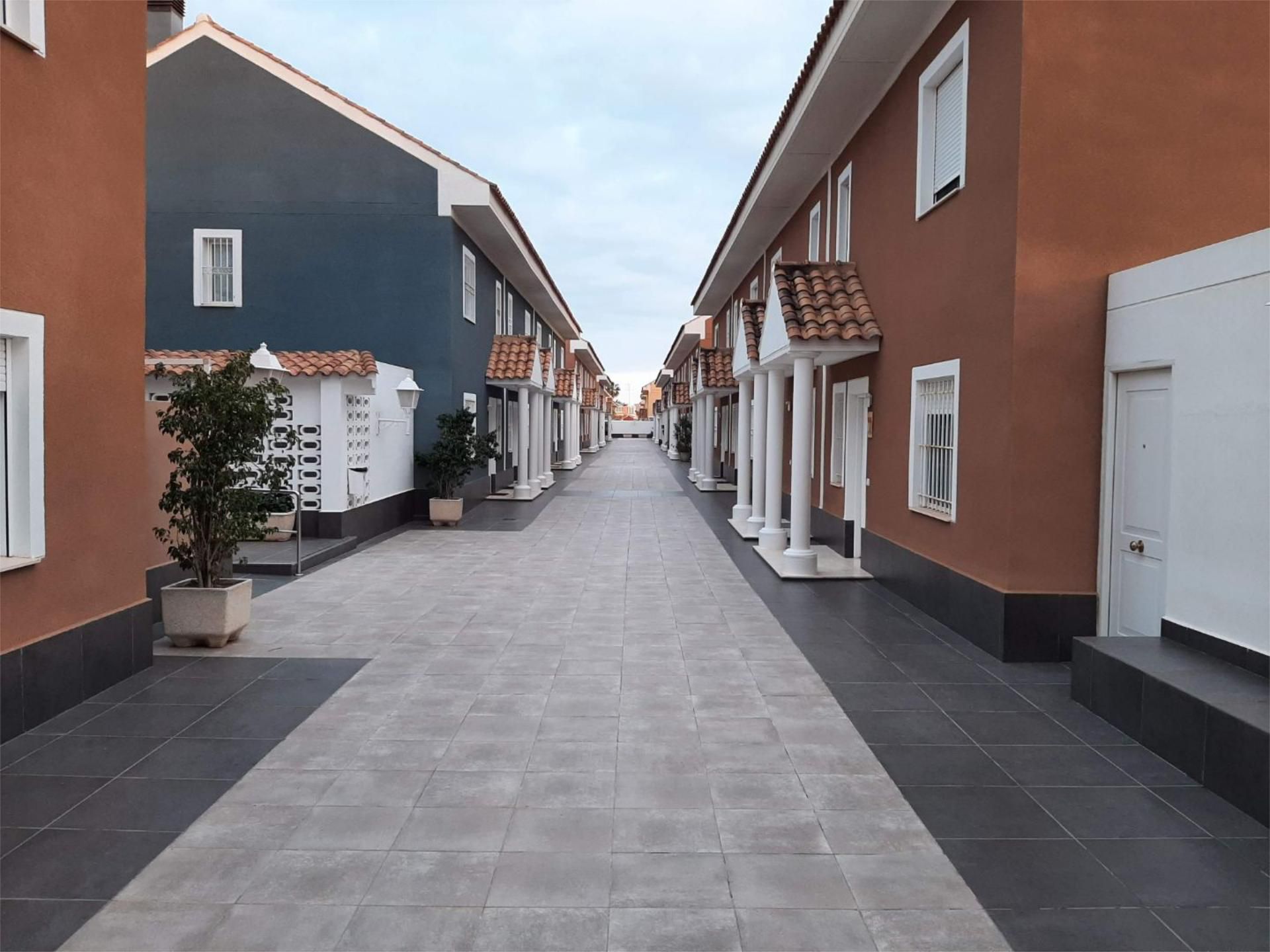 Piso en  Avenida Pintor Pérez Gil 13 - Foto 4