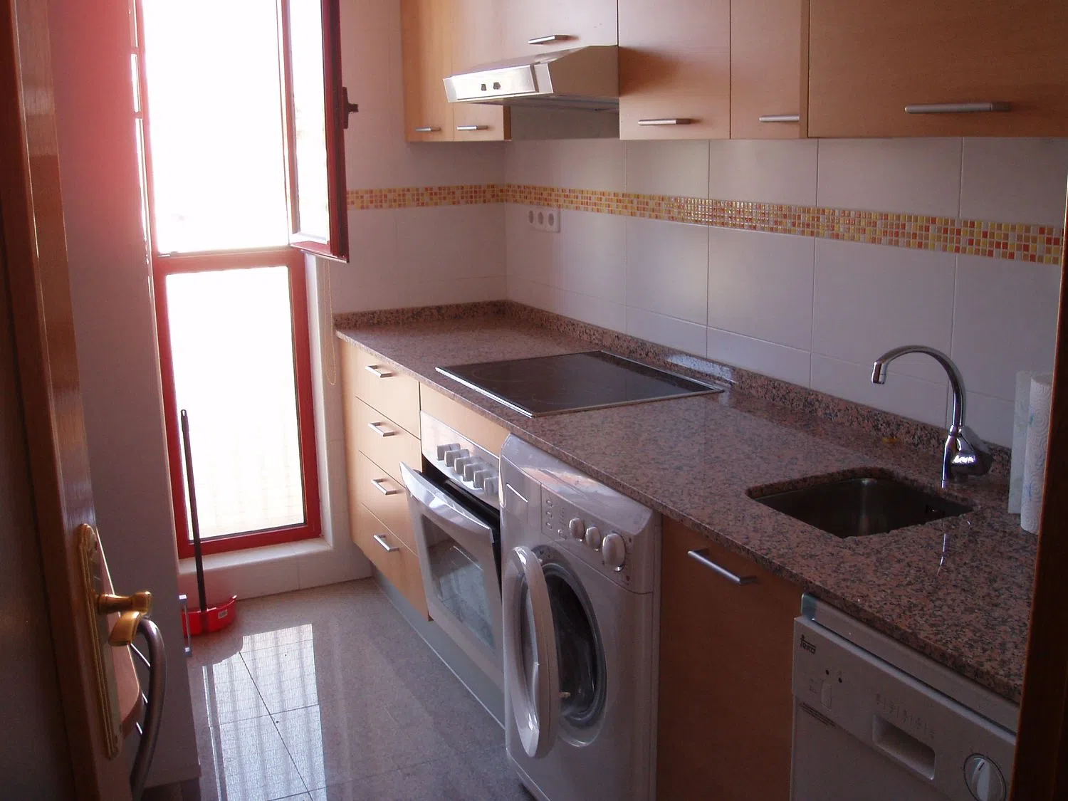 Piso en avenida Juan Carlos I, 84 - Foto 7