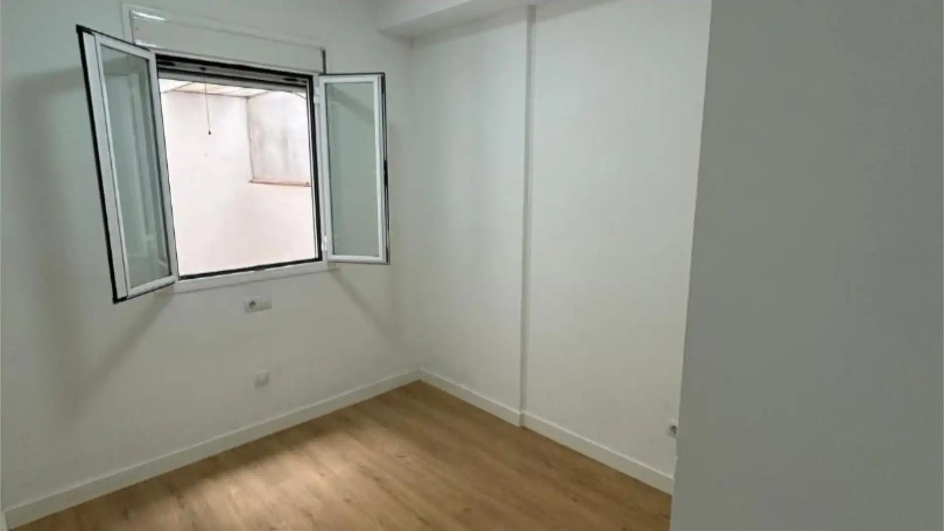 Piso en  Calle Guadix 25 - Foto 7