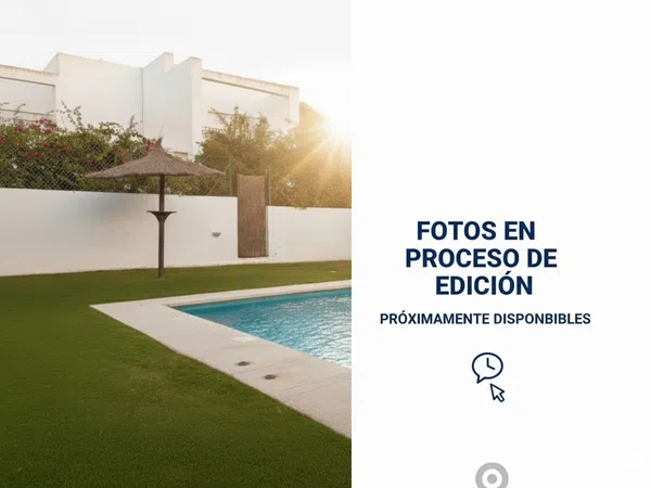 Chalet adosado en Calle Mar Rojo, 2 - Foto 1
