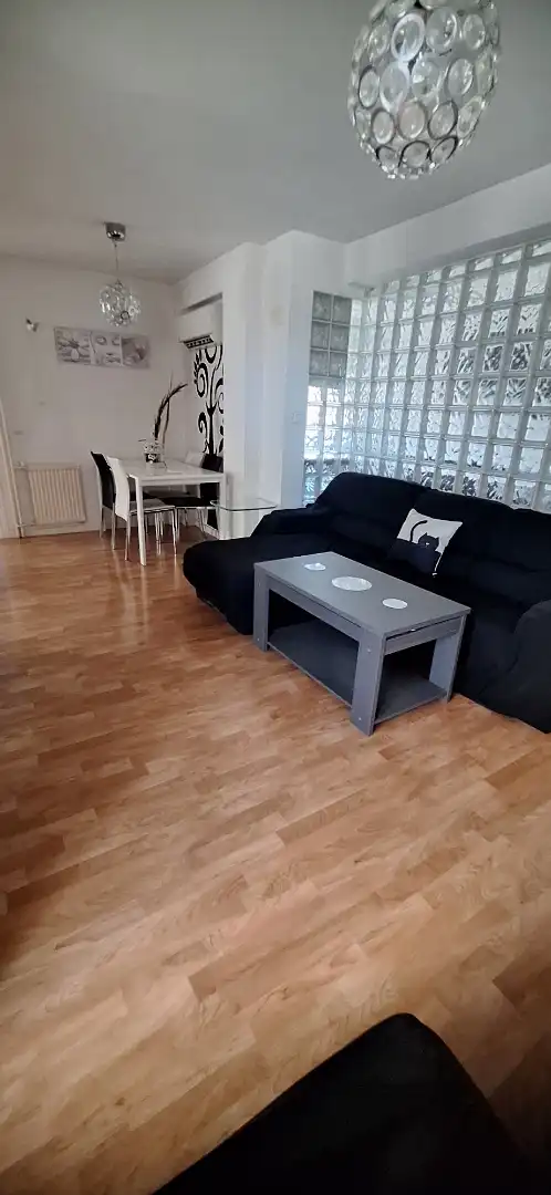Piso en  Calle de la Rioja 8 - Foto 8
