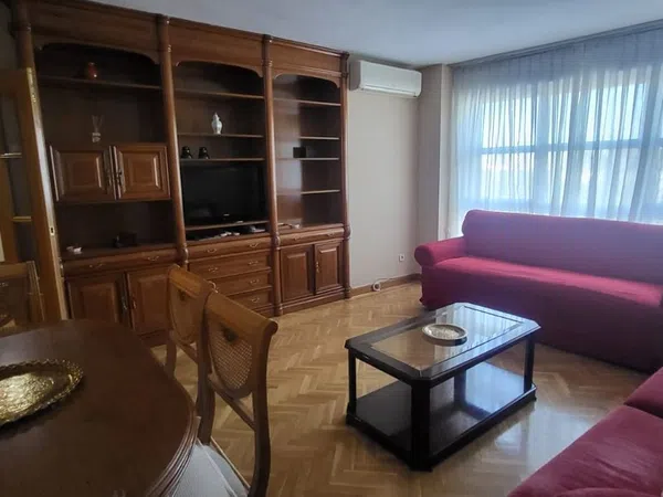 Piso en Barrio Conde Orgaz-Piovera