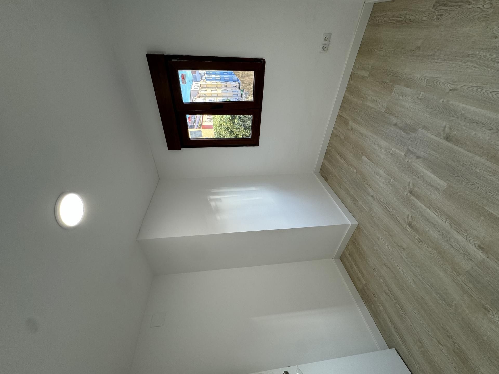 Piso en  Calle Jean León 9 - Foto 5