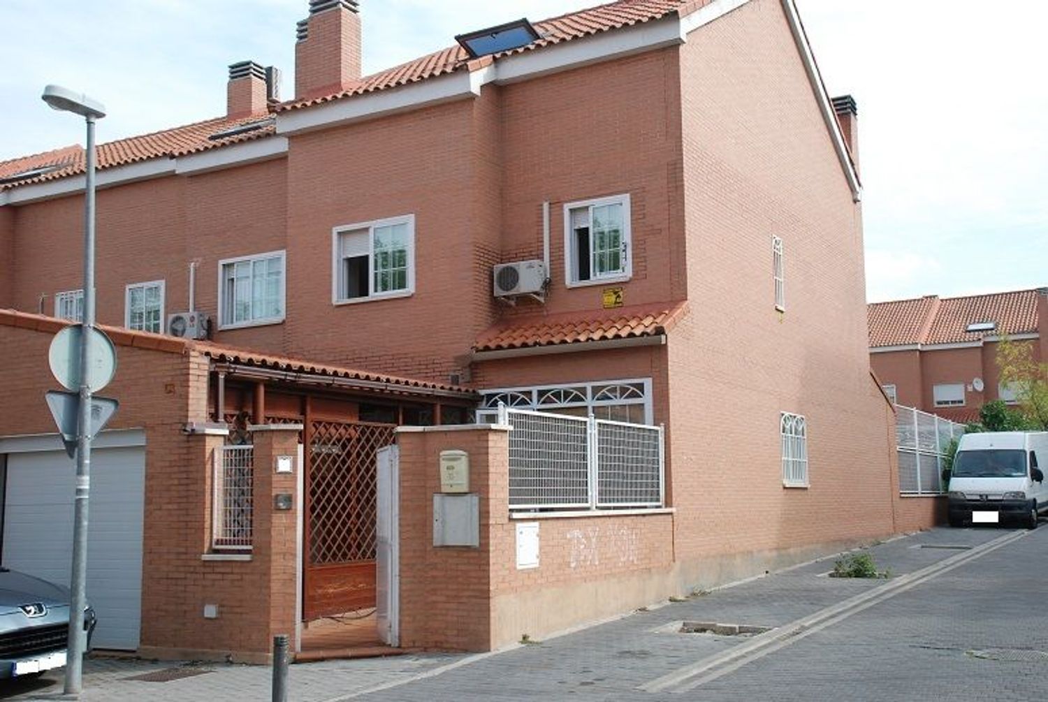 Chalet adosado en calle Escuelas, 2 - Foto 1