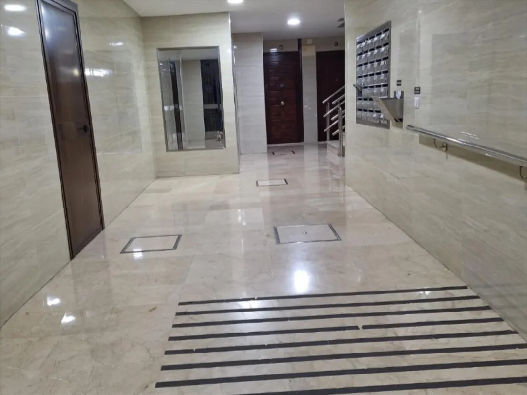 Piso en  Avenida la Calesera 3 - Foto 1