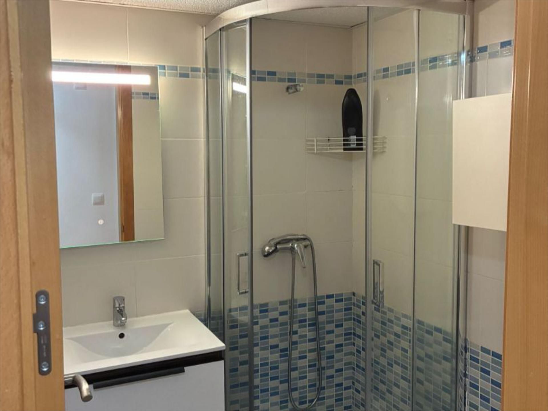 Piso en  Avenida Príncipe de Asturias 2 - Foto 23