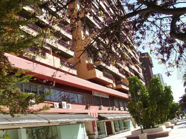 Piso en avenida de Andalucía, 18