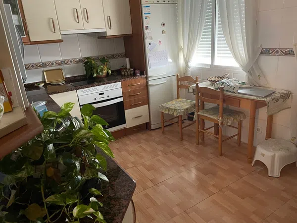 Piso en calle Hermanos del Moral, 46