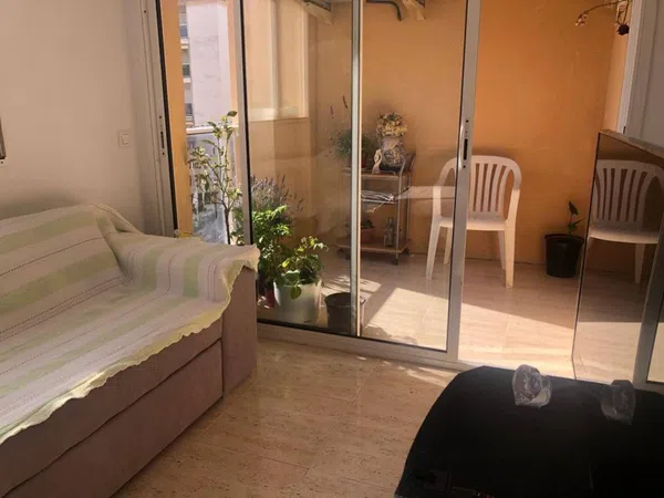 Piso en Calle de Marta Moragas, 19 - Foto 1