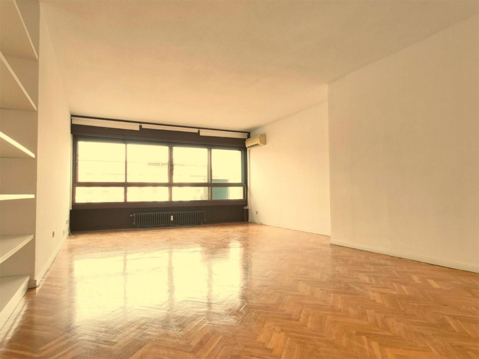 Piso en  Calle de Raimundo Fernández Villaverde 42 - Foto 3