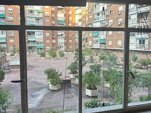 Piso en calle de Antonio López, 63