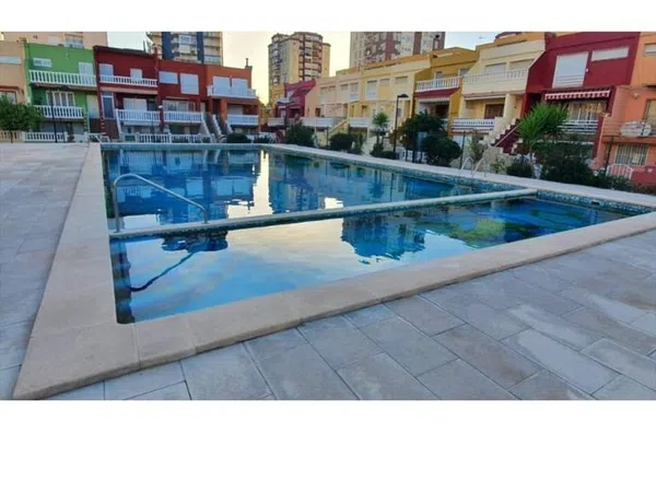 Chalet adosado en avenida de Madrid, 52 - Foto 1