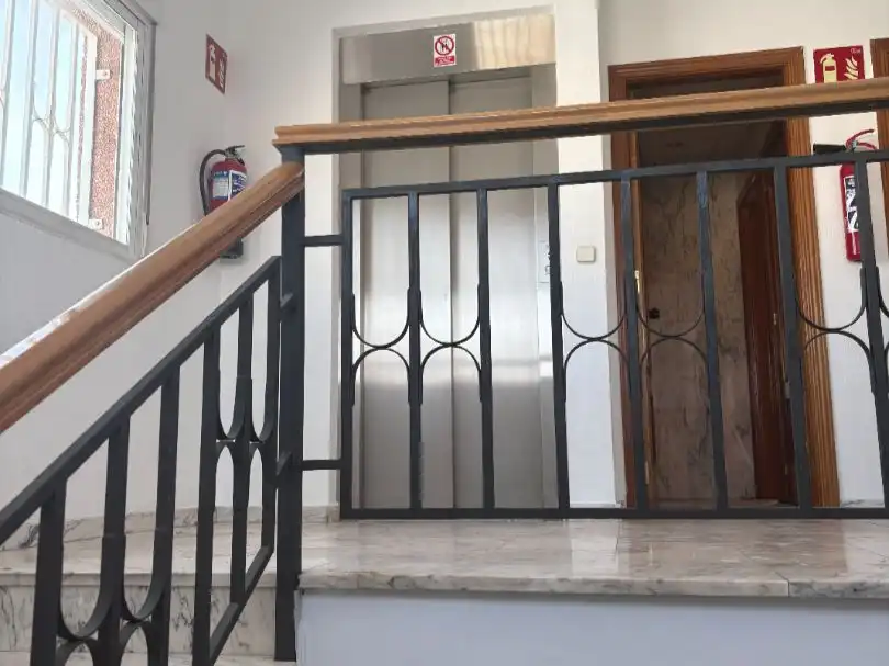 Local comercial en  Calle Antonió Gaudí 15 - Foto 14