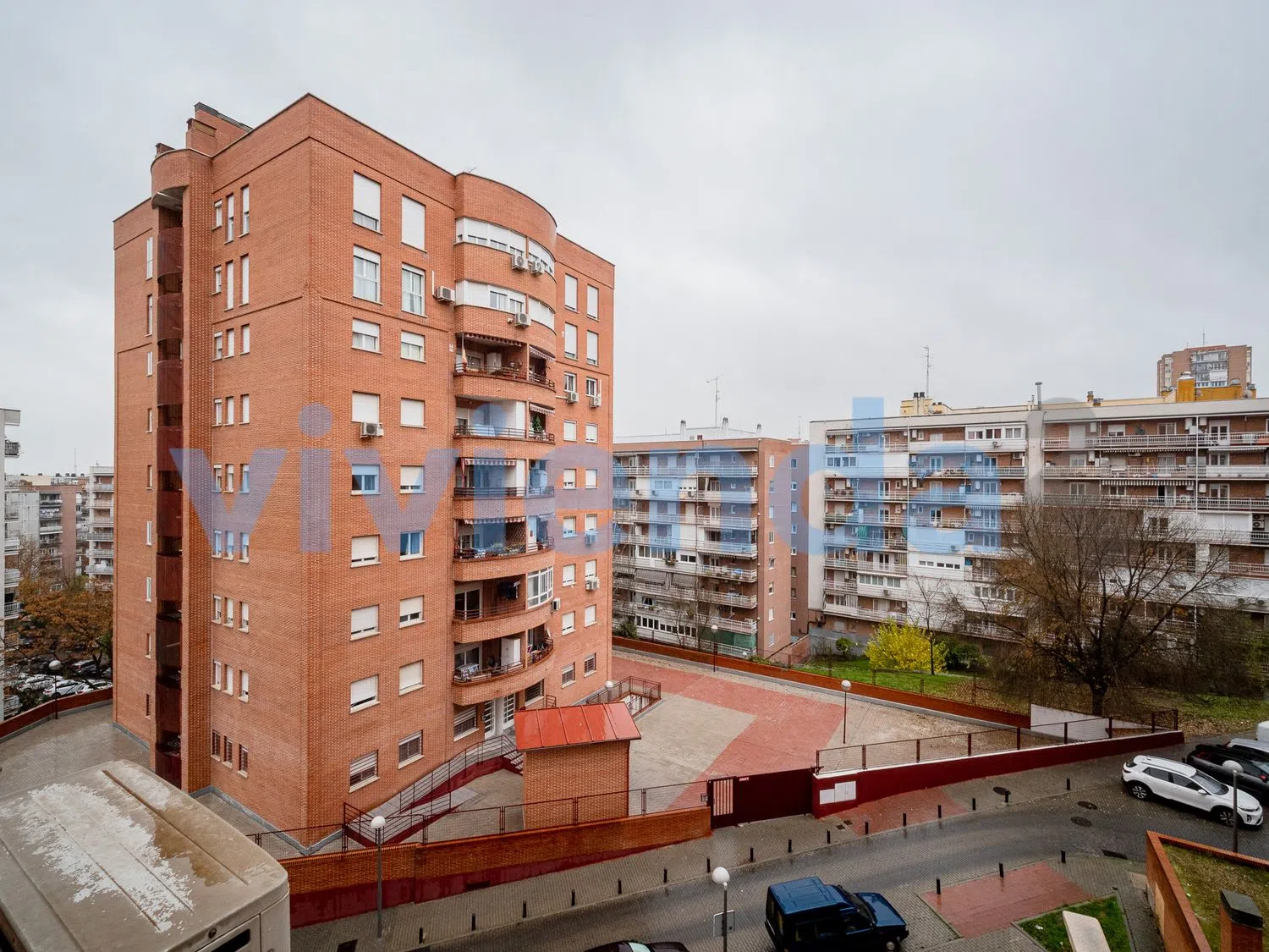 Piso en Barrio Pinar del Rey - Foto 26