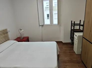 Piso en  Rúa de Vedra 9 - Foto 3
