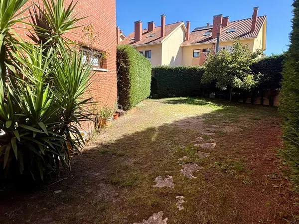 Chalet pareado en Camino de la Belga, 104, La Fresneda, La Fresneda - Foto 1