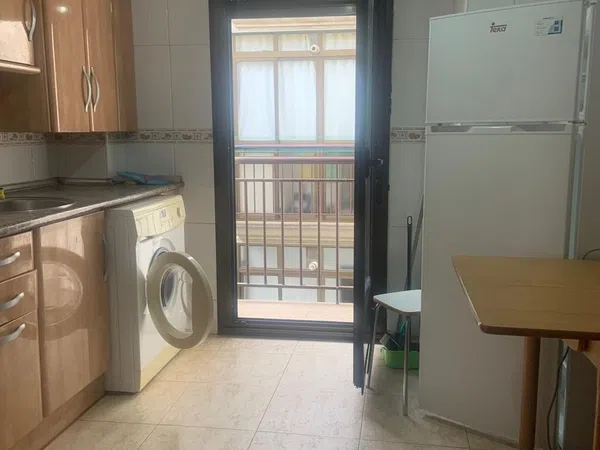 Piso en Calle Poeta Jesús Rasueros, 31, Pizarrales, Pizarrales - Foto 1