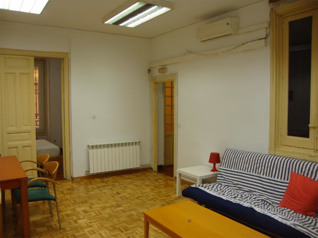 Piso en  Calle del Cardenal Cisneros 52