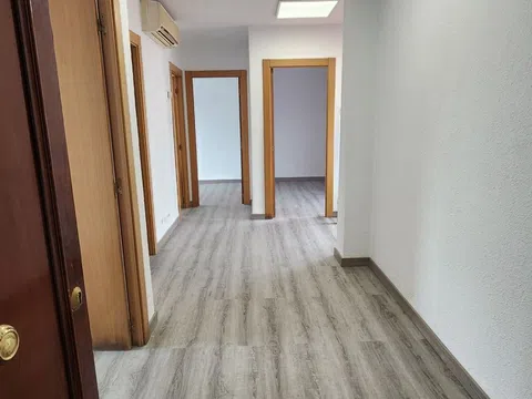 Piso en calle de María Lostal, 32